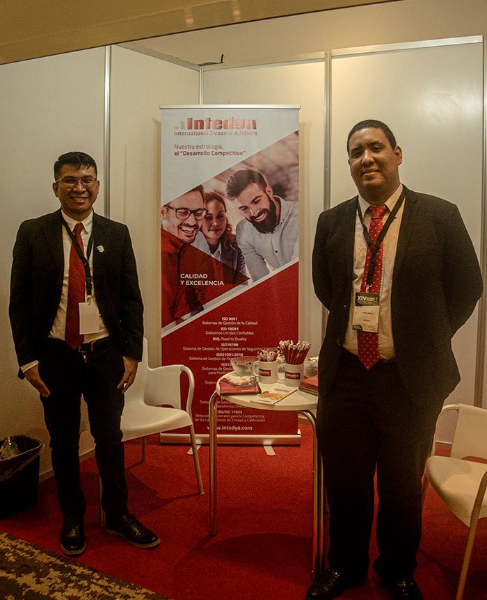 Networking con Profesionales y Proveedores Clave